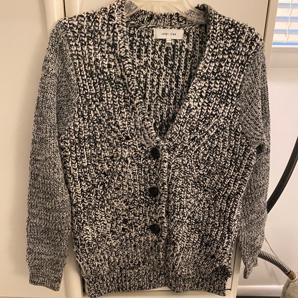 Hi/Lo 3 button cardigan
